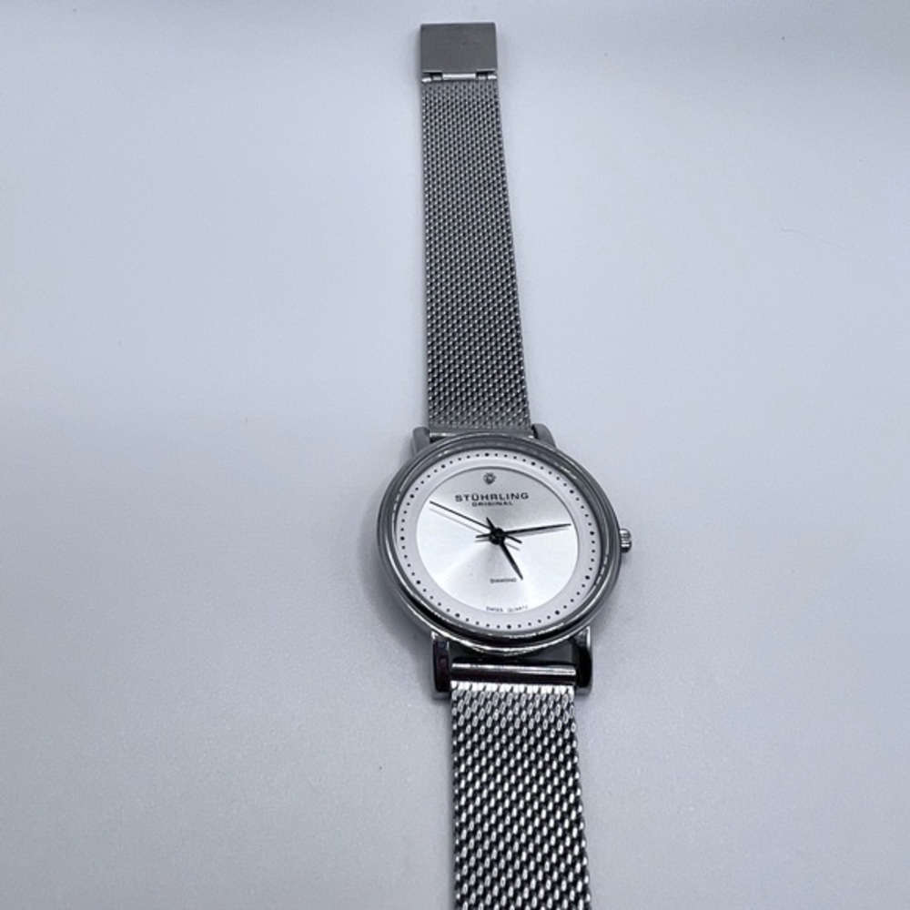 Stuhrling Lady Casatorra Elite 29mm Mesh Watch Needs Battery